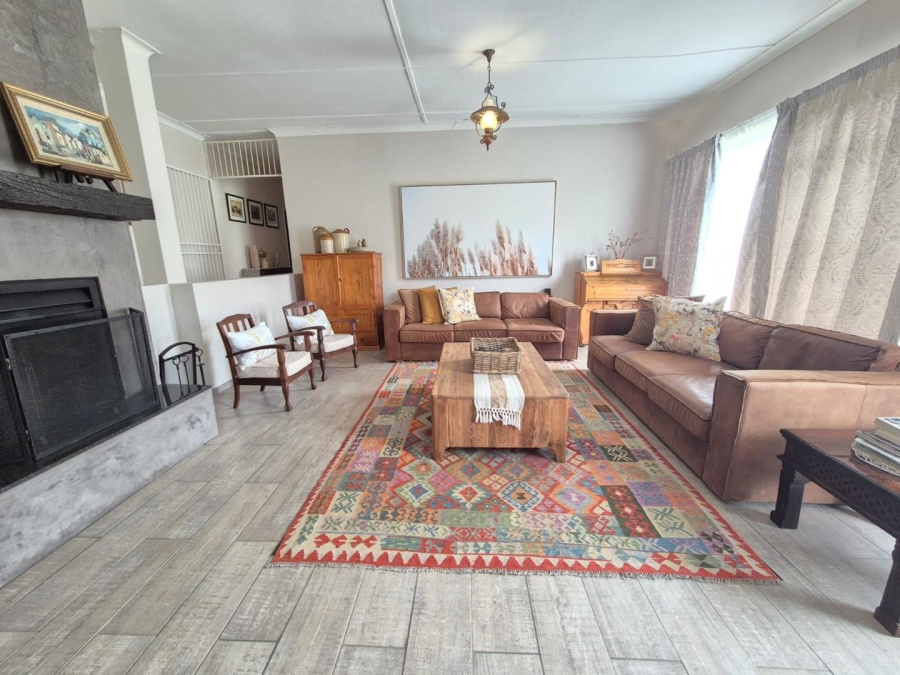 5 Bedroom Property for Sale in Roodewal Free State